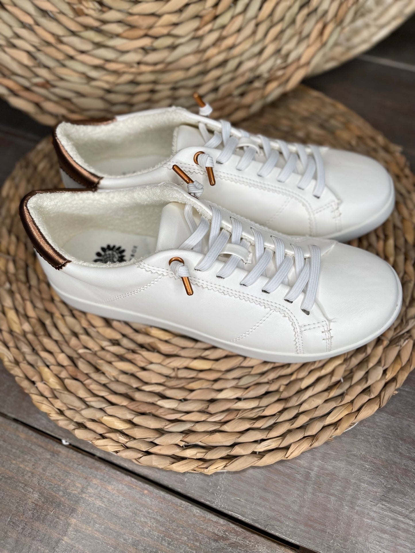 The Everlee White Sneaker - Shop AffairFootwear03145381